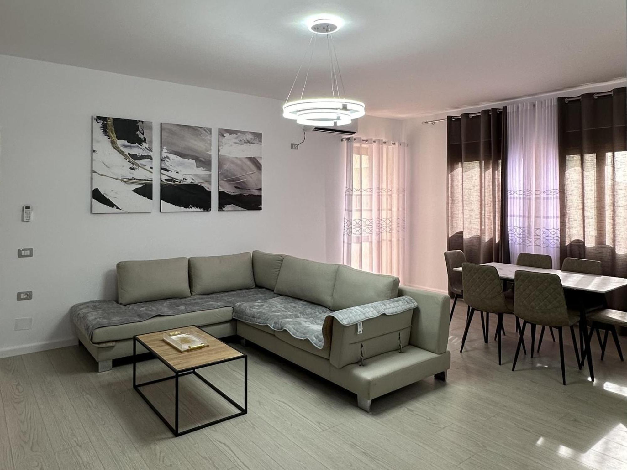 Er - Center Vlorë